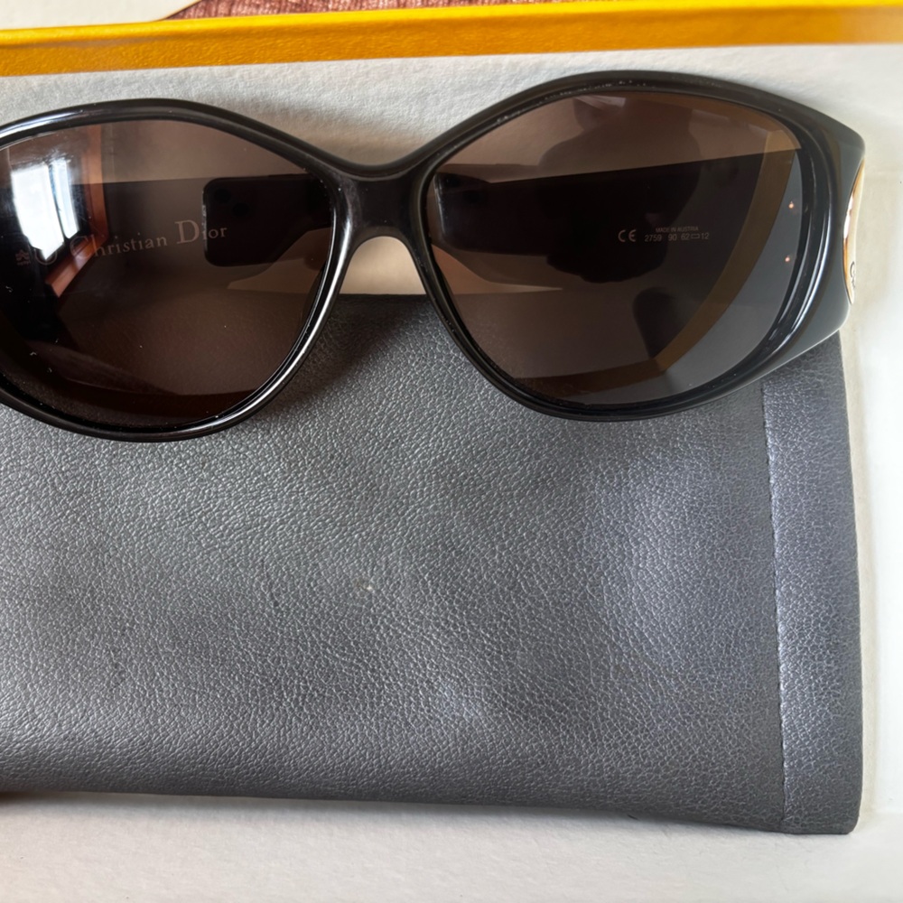 Christian Dior 2759 90 Vintage Sunglasses – Black/Gold | Dior Case